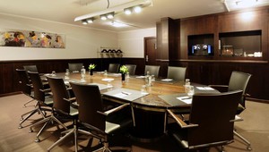 Boardroom Dali
