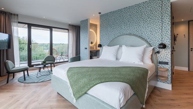 Superior Plus met loungehoek, inloopdouche & ruim balkon