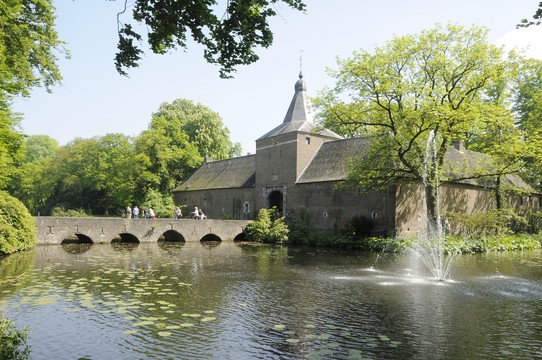 Castle Gardens Arcen