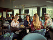 Pasen en Moederdag bij Van de Valk Hotel Venlo